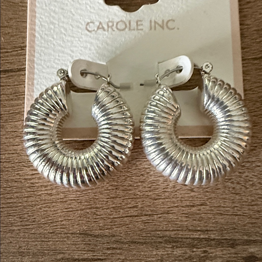 Carole Inc. Hoop Earrings
